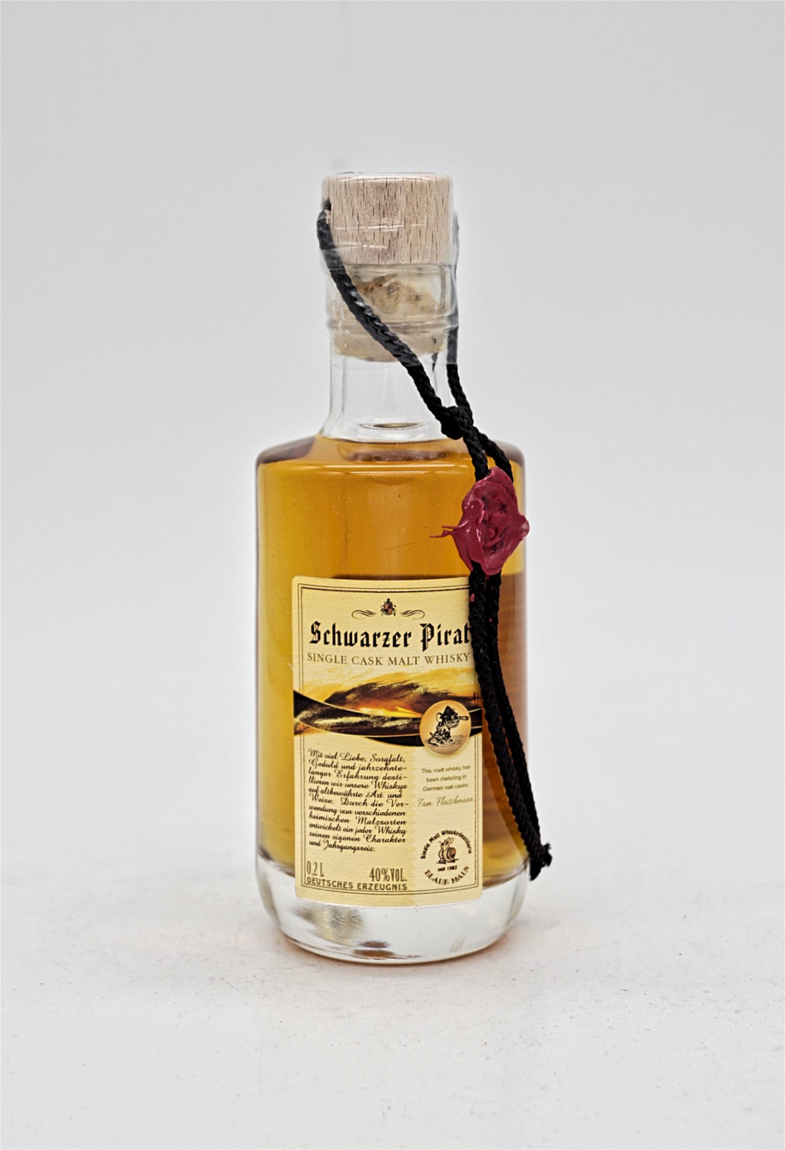 Blaue Maus Schwarzer Pirat Single Cask Malt Whisky 2010/2018